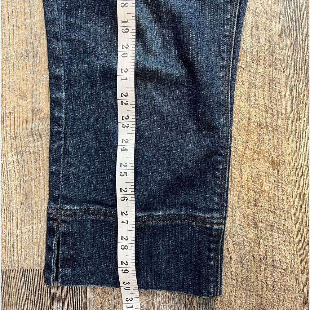 Simply Vera Wang Women's Straight Leg Dark Wash Capri Jeans Size 12P - Picture 7 of 12
